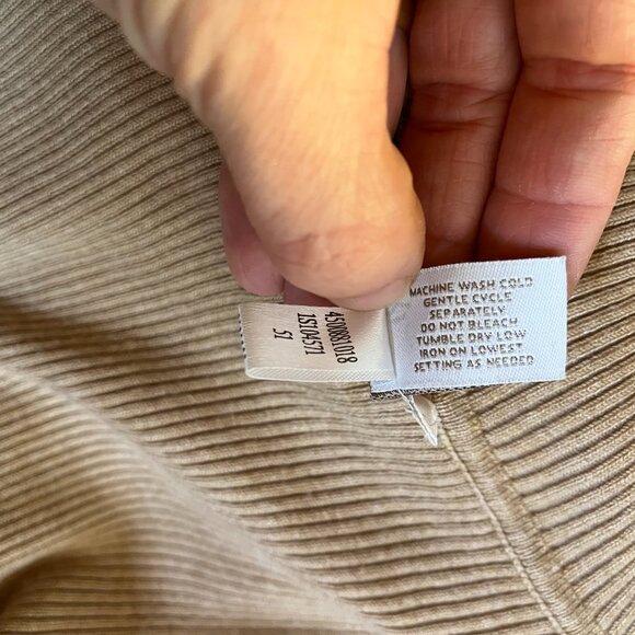 Chico's Size 3 (XL) Ribbed Knit Turtleneck Top or Light Sweater Tan - Picture 7 of 7